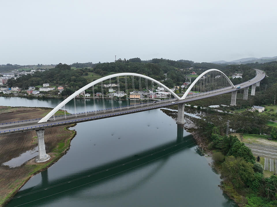 Puente de Navia